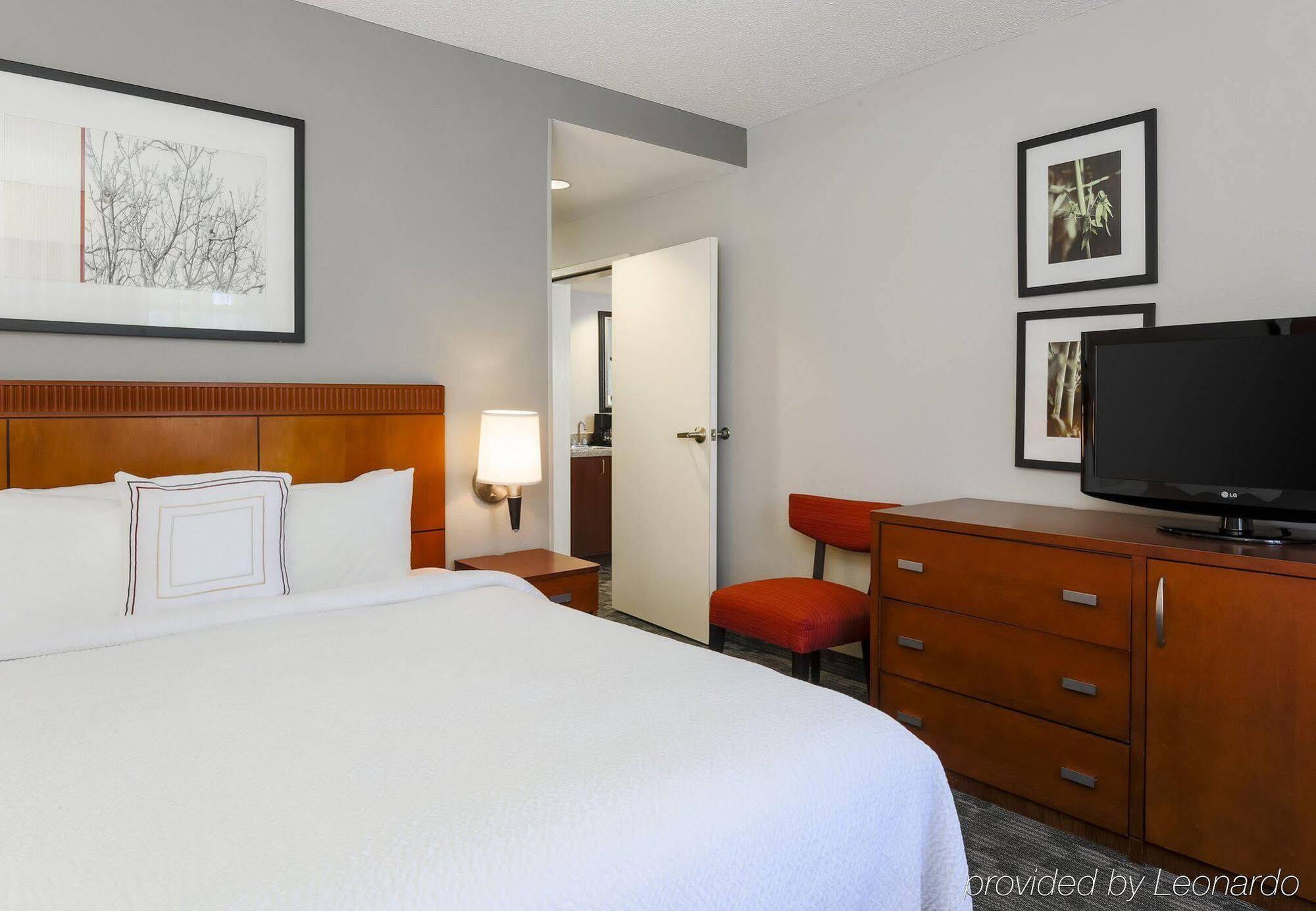 Готель Courtyard Philadelphia/Ленґгорн Екстер'єр фото